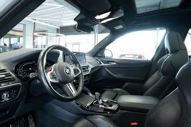 BMW X3 M view 11