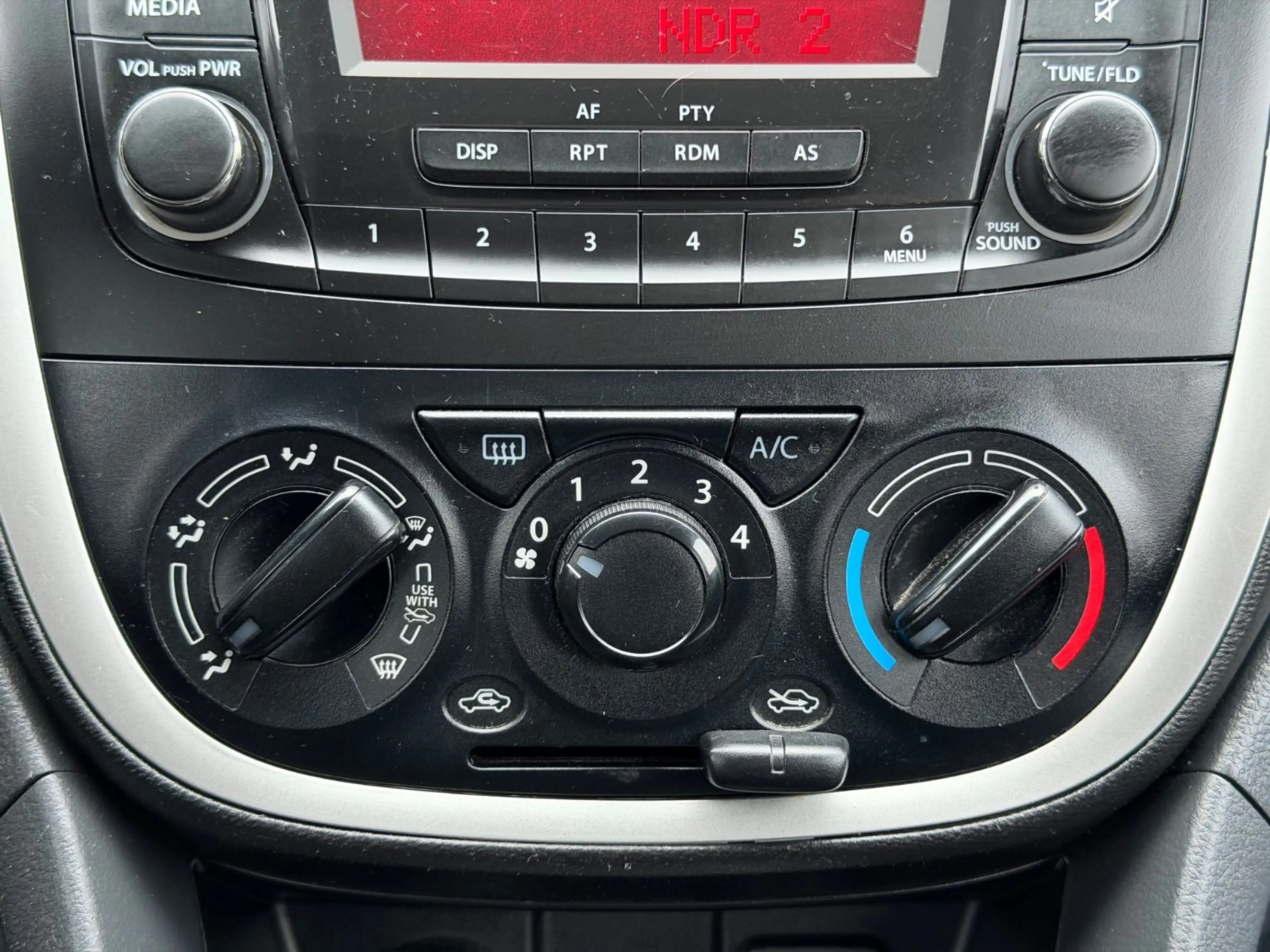 Suzuki Celerio 1.0/KLIMA/WENIG KM/ZV/ALU/GEPFLEGT/TÜV — photo 12