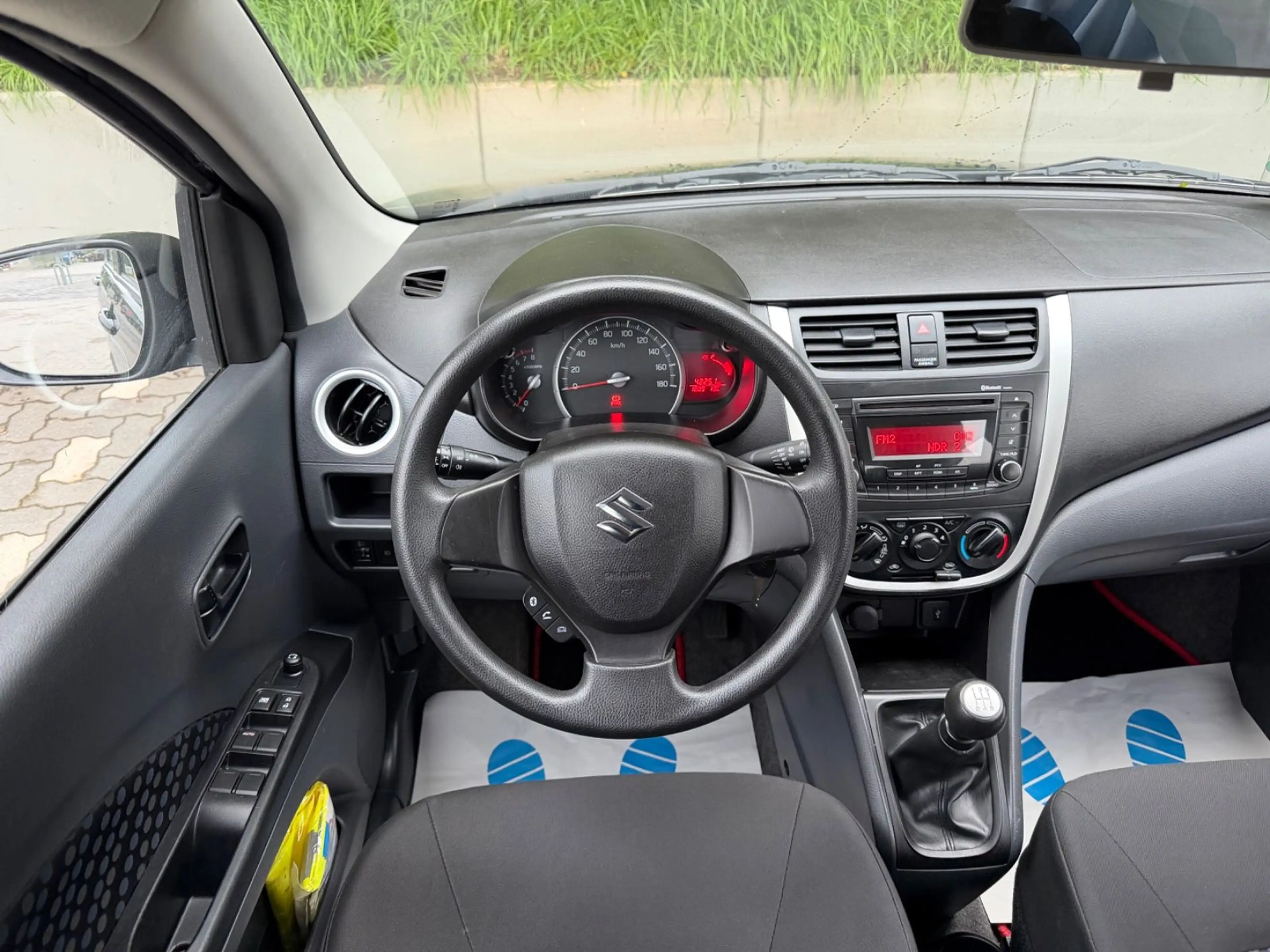 Suzuki Celerio 1.0/KLIMA/WENIG KM/ZV/ALU/GEPFLEGT/TÜV — photo 9