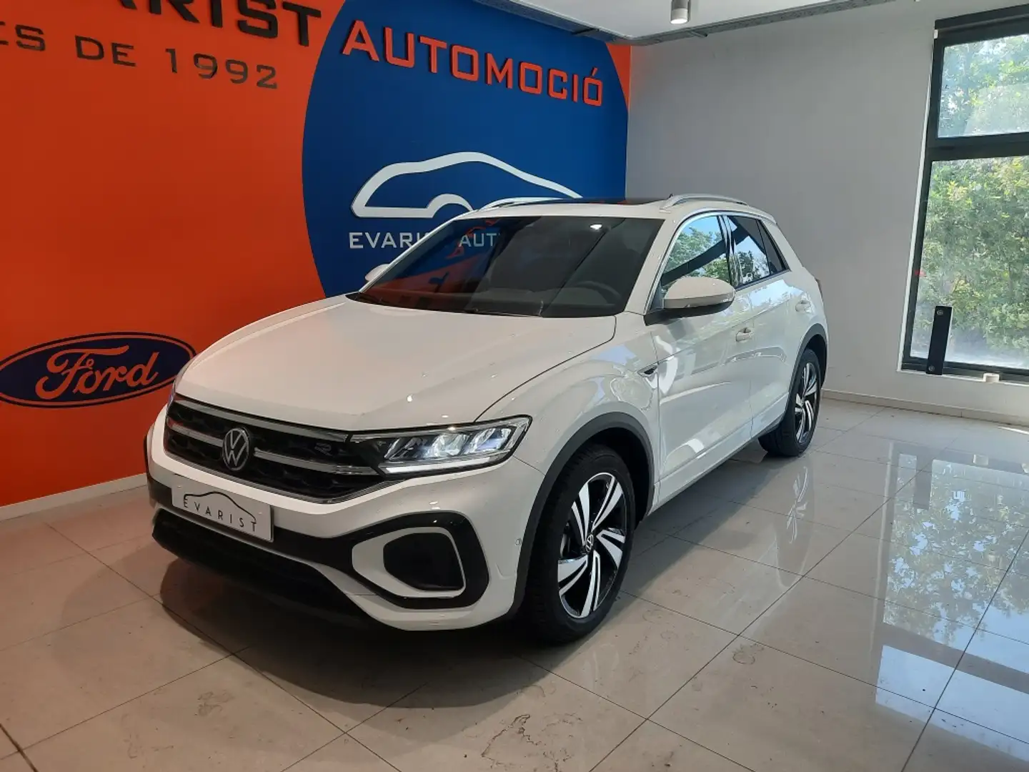 Volkswagen T-Roc 1.5 TSI 110 R-Line kW DSG7 Blanco - 1