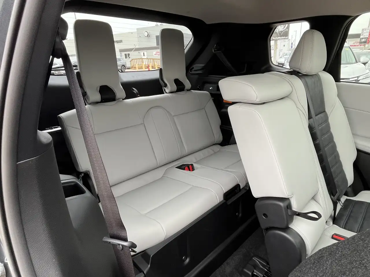 Mitsubishi Outlander снимка Mitsubishi Outlander
