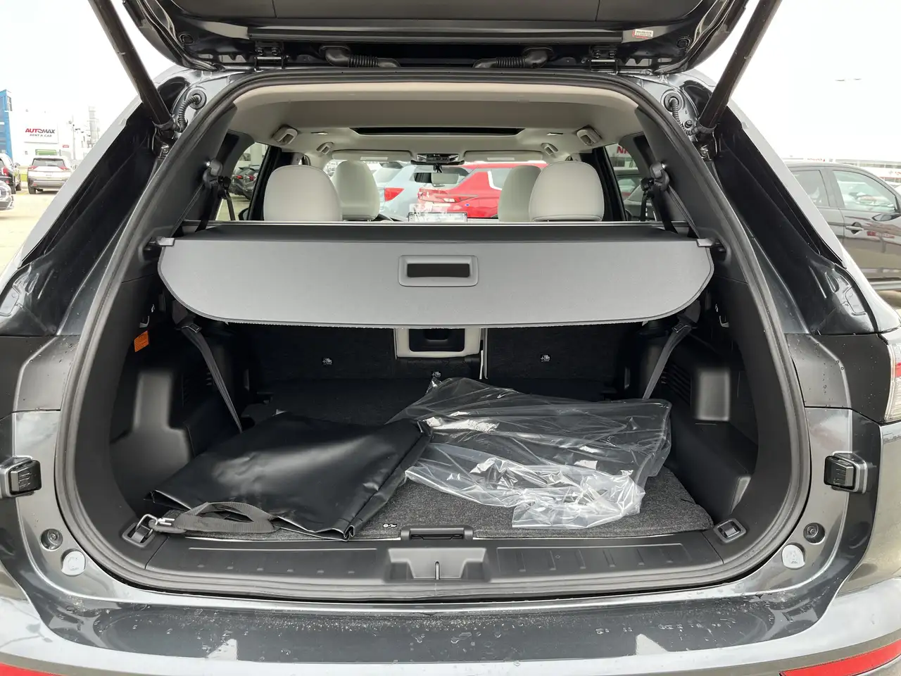 Mitsubishi Outlander снимка Mitsubishi Outlander