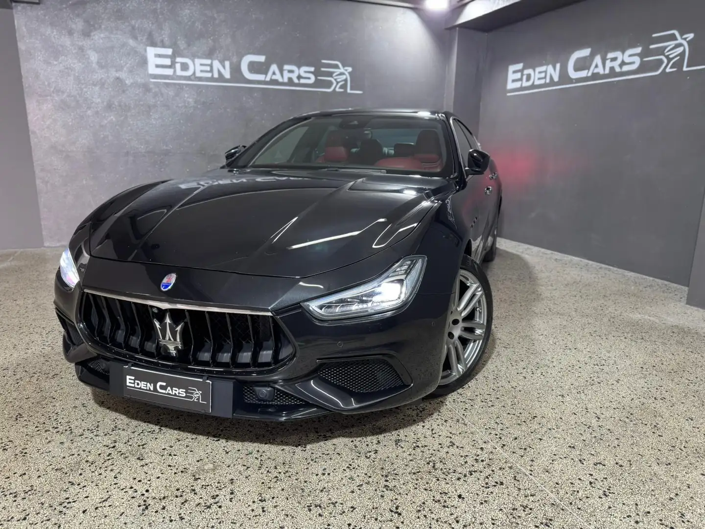 Maserati Ghibli Ghibli III 2018 3.0 V6 ds 250cv auto my17 Чорний - 1