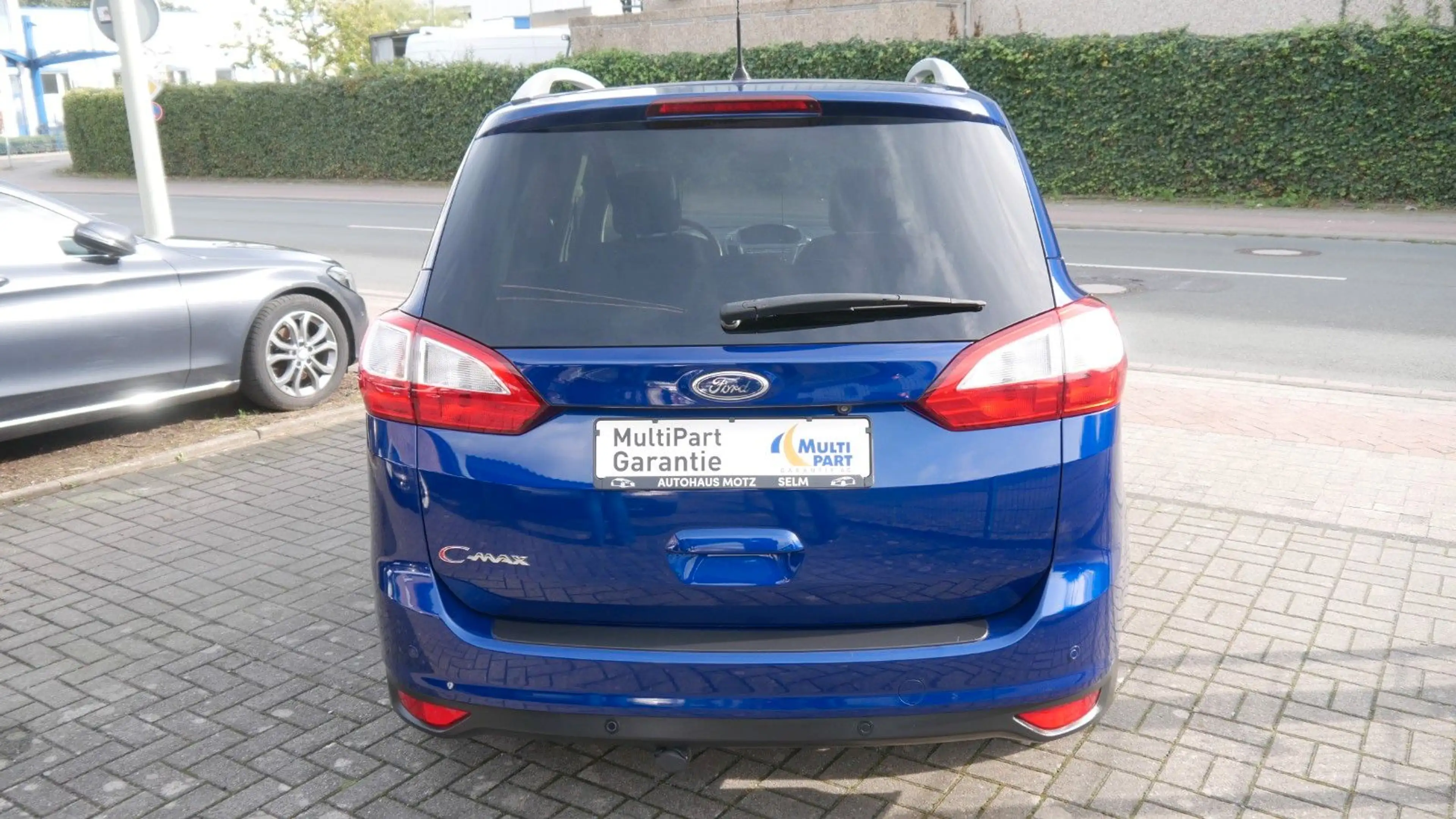Ford Grand C-Max 2,0TDCi 120kW Titanium — photo 7