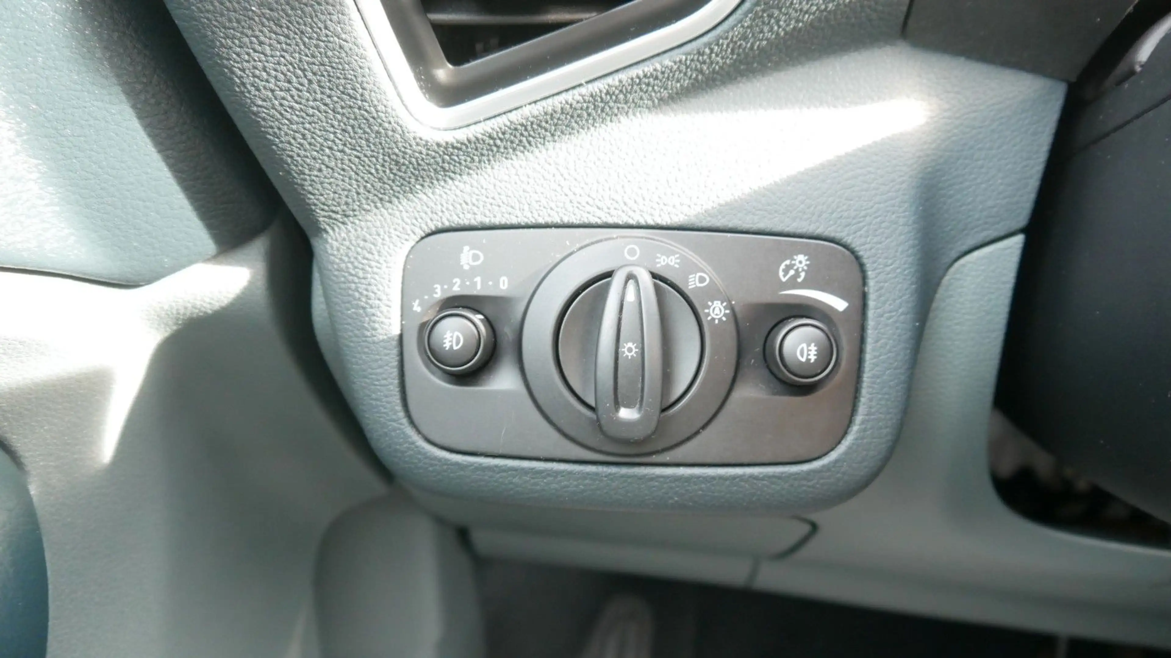 Ford Grand C-Max 2,0TDCi 120kW Titanium — photo 13