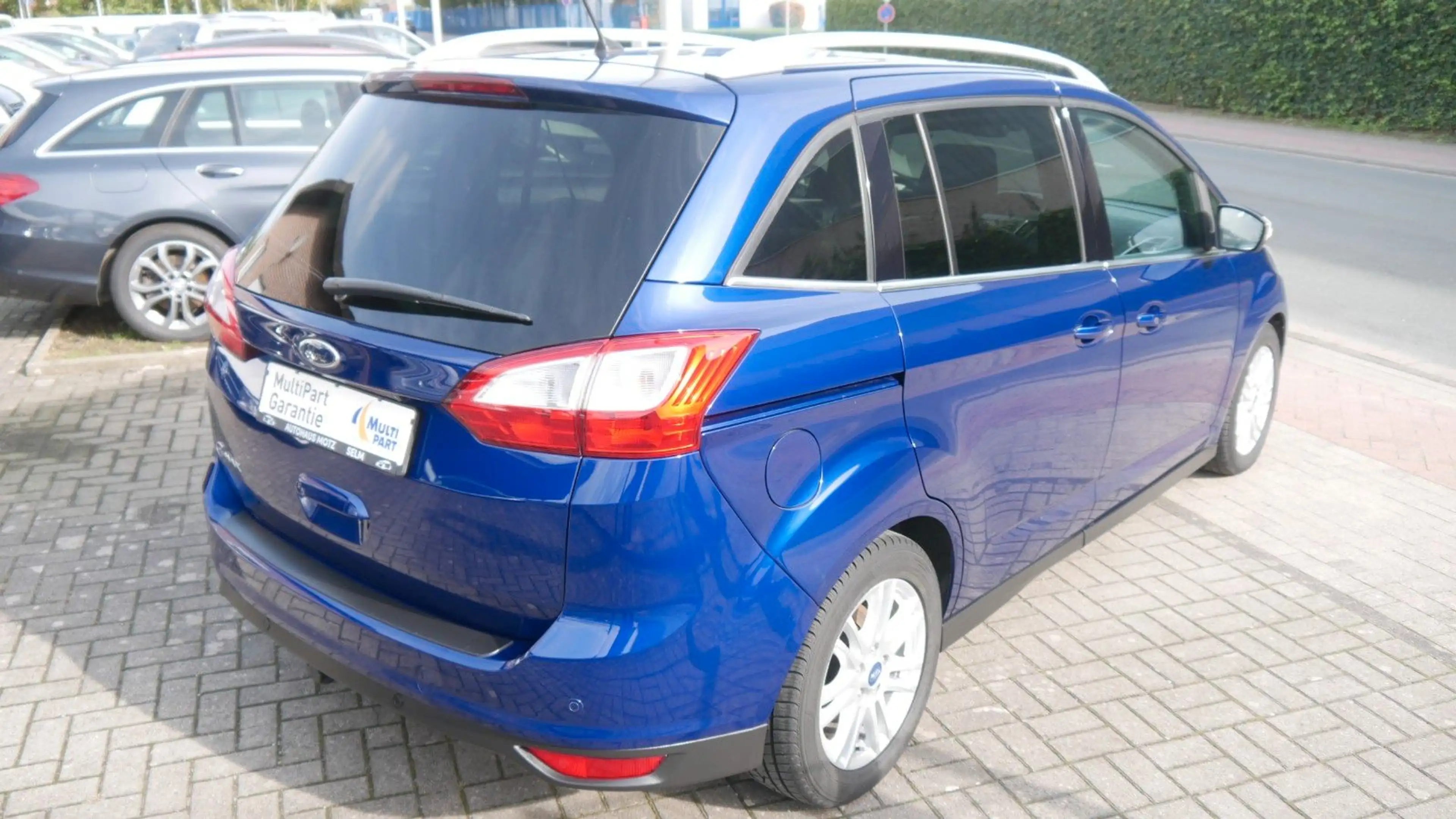 Ford Grand C-Max 2,0TDCi 120kW Titanium — photo 6