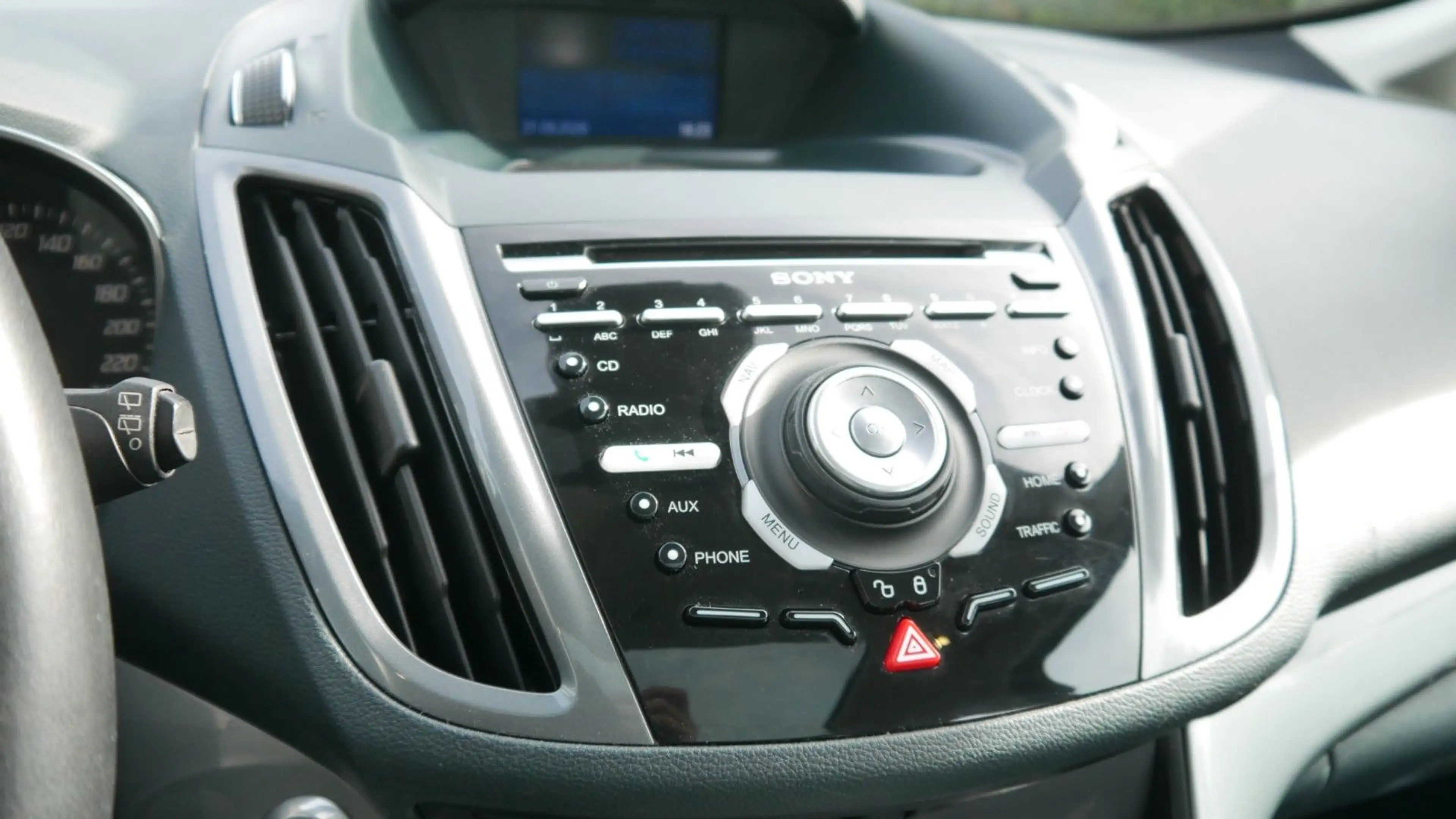 Ford Grand C-Max 2,0TDCi 120kW Titanium — photo 15