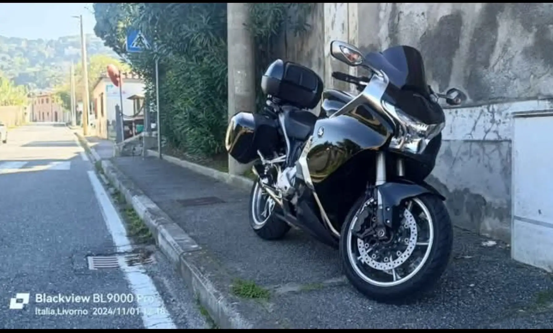 Honda VFR 1200 Negru - 2