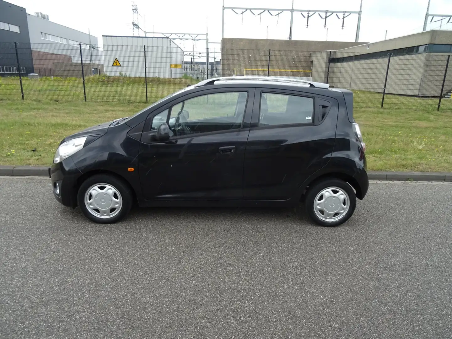 Chevrolet Spark 1.0 16V LT Zwart - 2