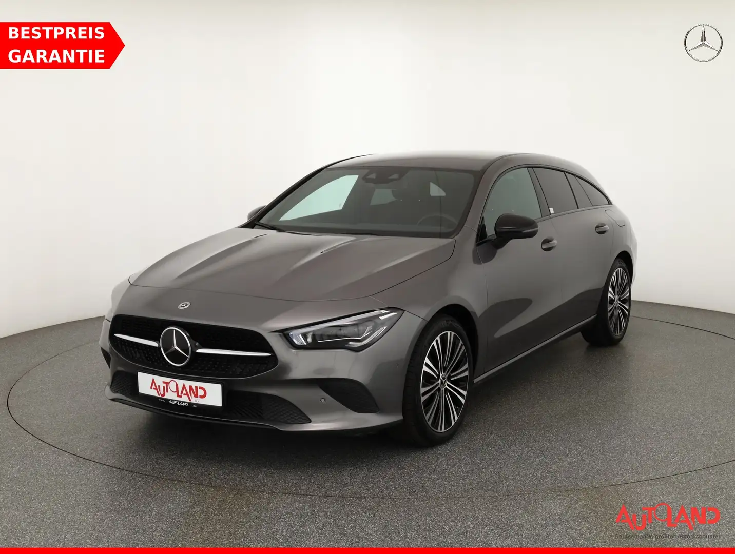 Mercedes-Benz CLA 220 d SB Progressive LED Navi Kamera AHK Grau - 1