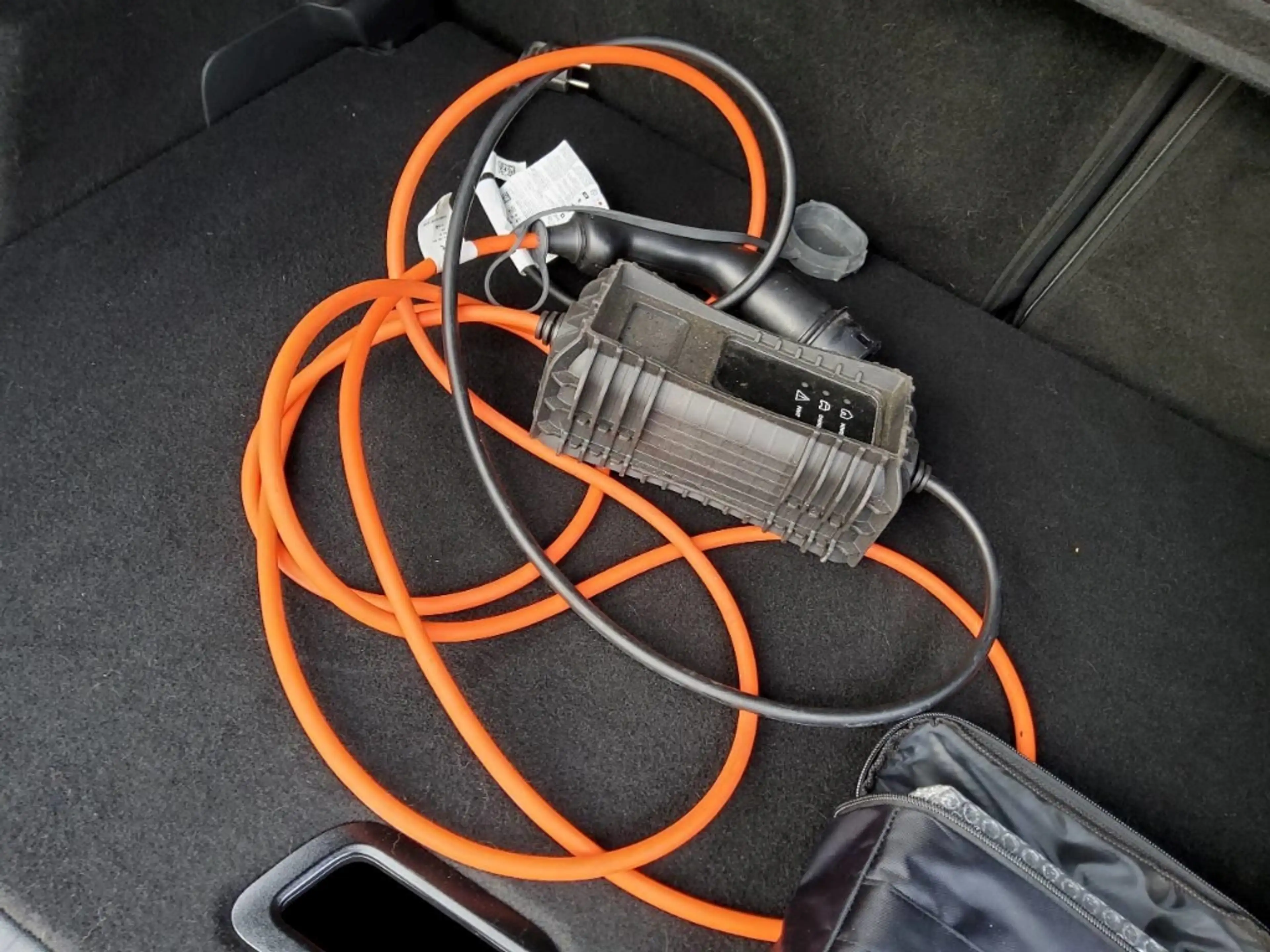 Citroen E-C4 Electric Feel 11kw Shz Navi Kamera Head-up — photo 6