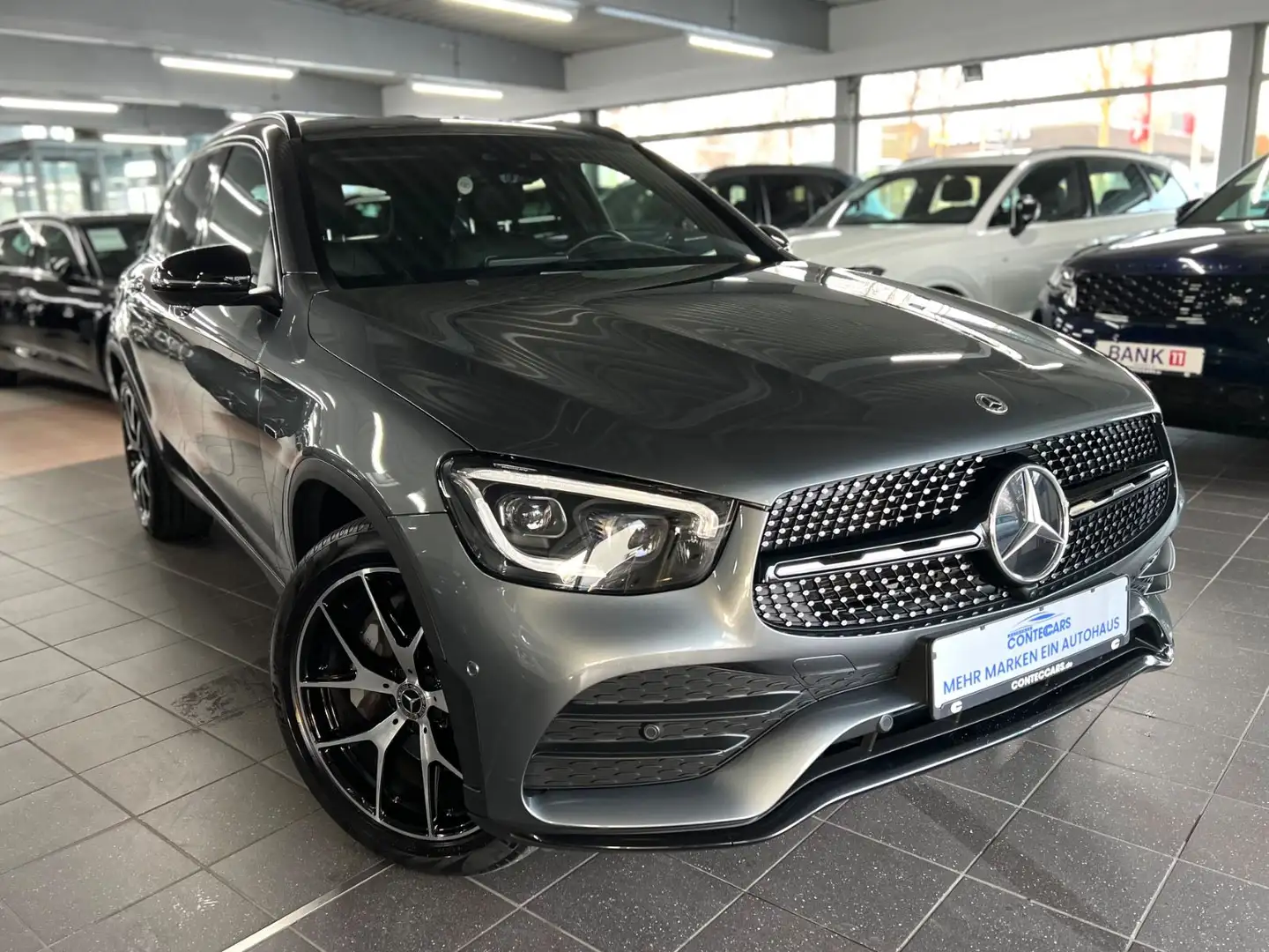 Mercedes-Benz GLC 300 GLC 300e AMG NIGHT AIR+AMB+FAP+HighEND+LED Gris - 1