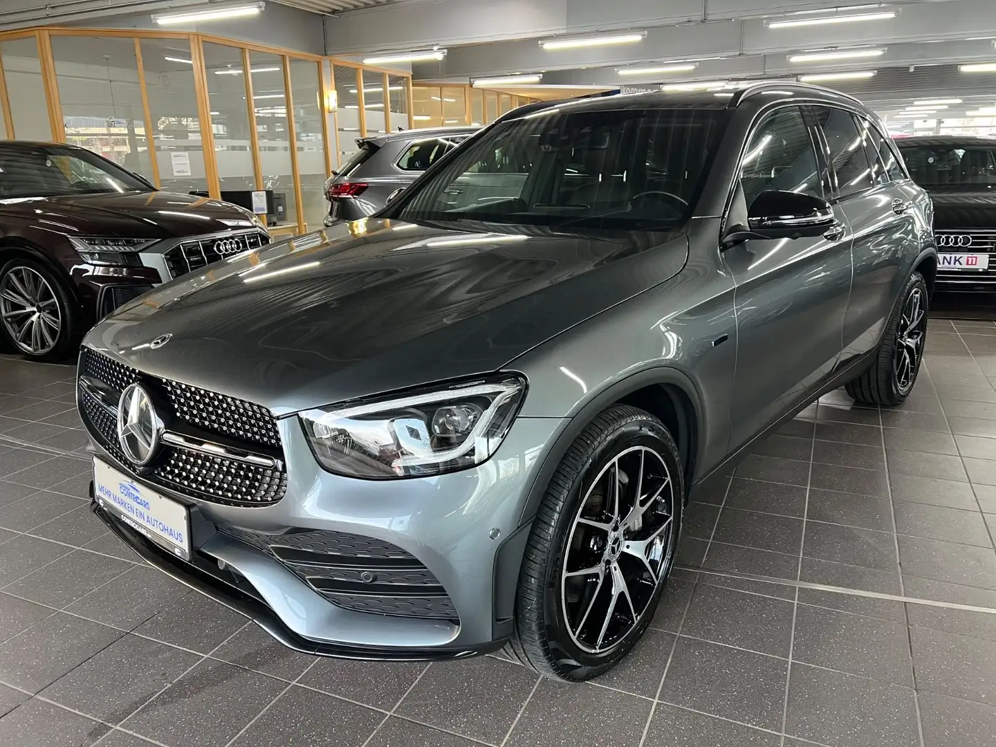Mercedes-Benz GLC 300 GLC 300e AMG NIGHT AIR+AMB+FAP+HighEND+LED Gris - 2
