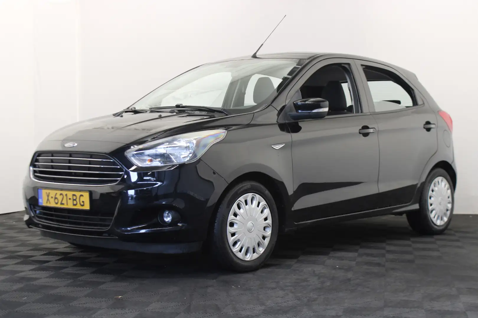 Ford Ka/Ka+ 1.2 Trend Ultimate Zwart - 1