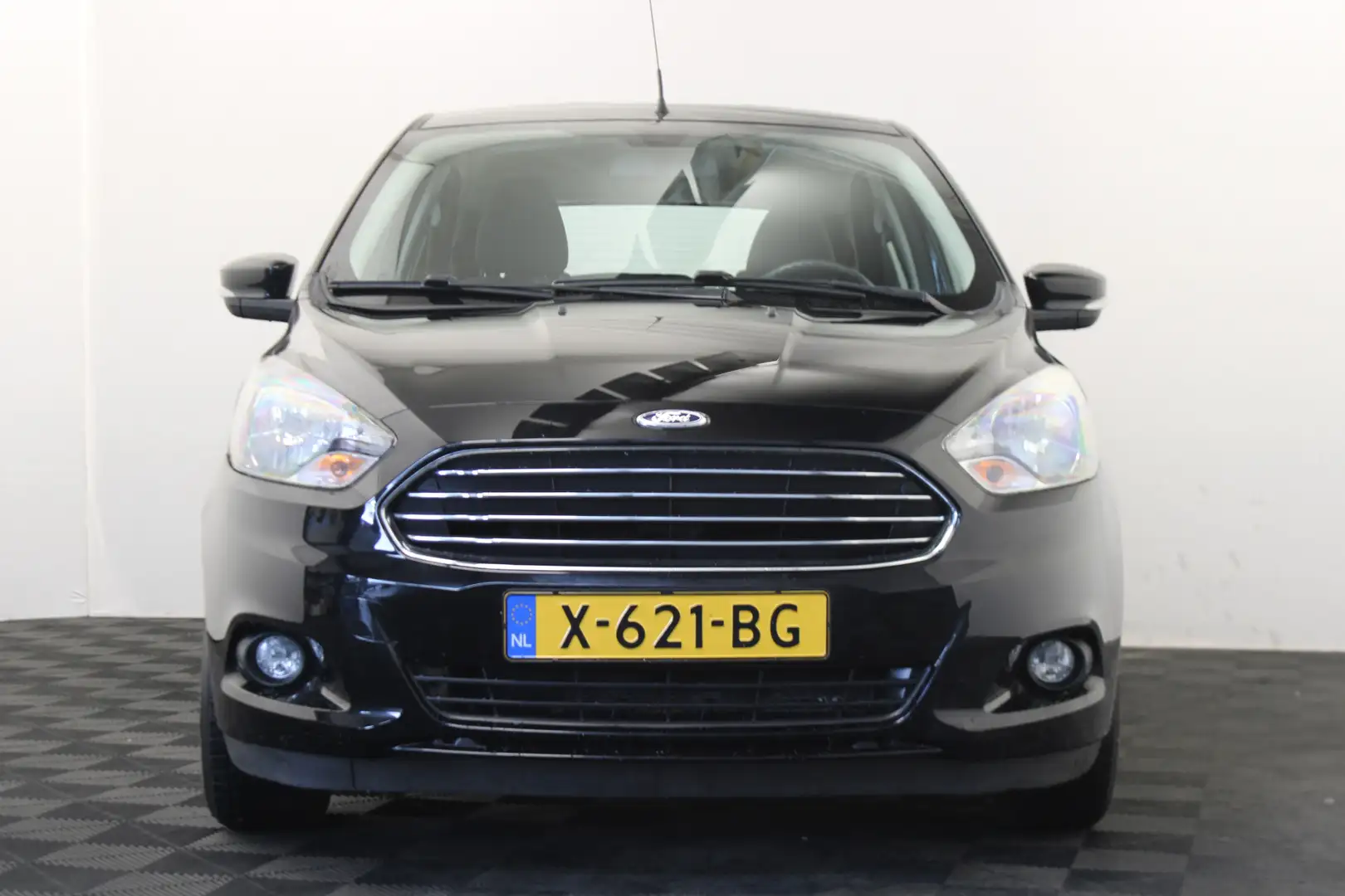 Ford Ka/Ka+ 1.2 Trend Ultimate Zwart - 2