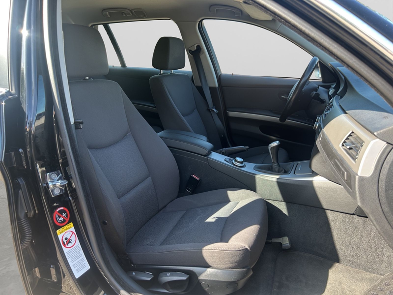 BMW 335 i Touring / 2.Hand / NAVI / XENON — photo 11