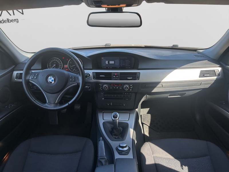 BMW 335 i Touring / 2.Hand / NAVI / XENON — photo 14