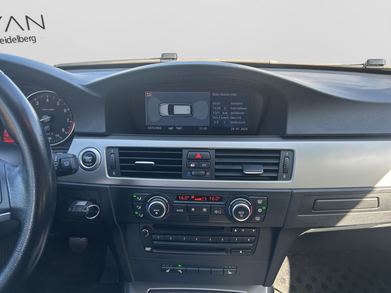 BMW 335 i Touring / 2.Hand / NAVI / XENON — photo 17