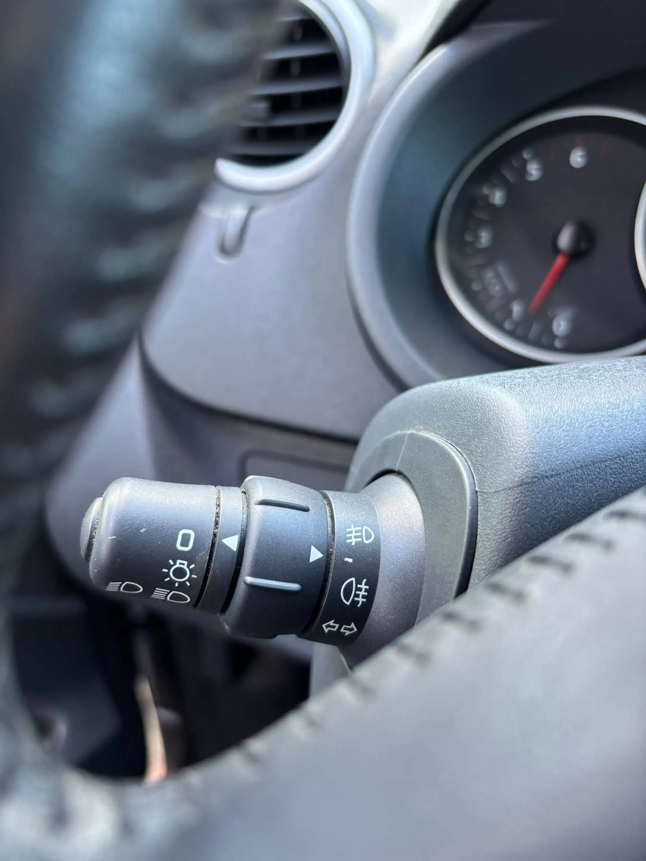 Renault Kangoo Kangoo 1.2 TCe Limited — photo 14