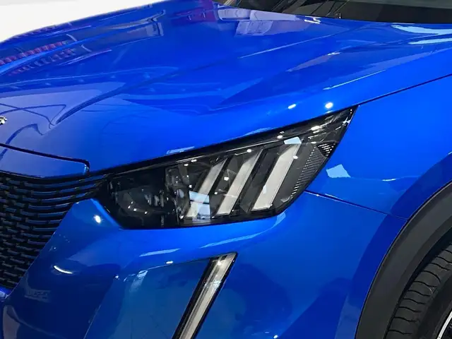 Peugeot 2008 view 18