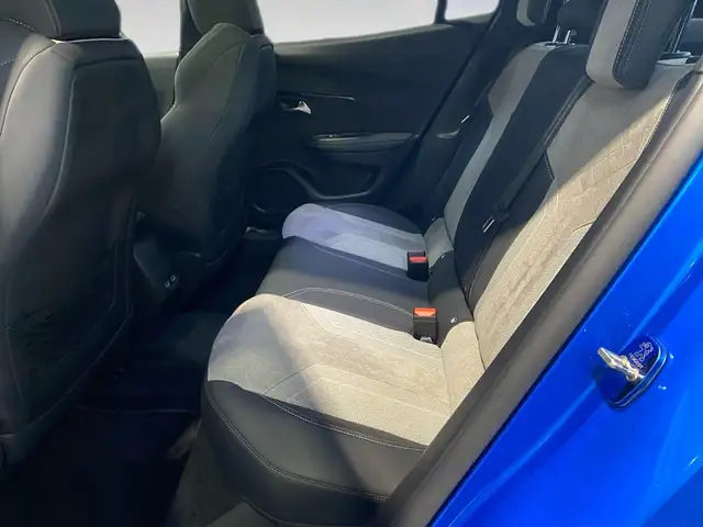 Peugeot 2008 view 8