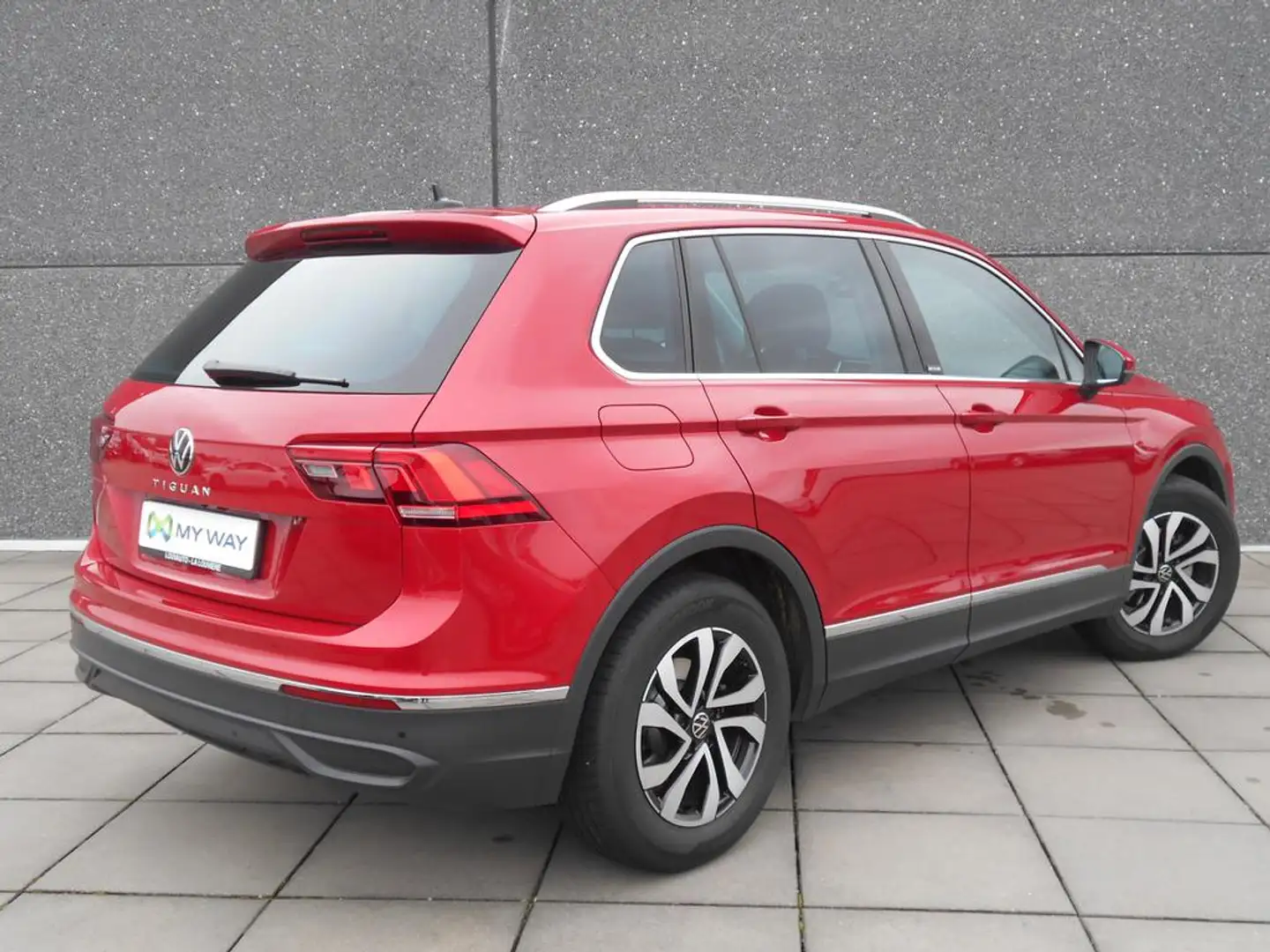 Volkswagen Tiguan Tiguan Life 1.5 l TSI GPF 96 kW (130 PS) 6-speed Rouge - 2