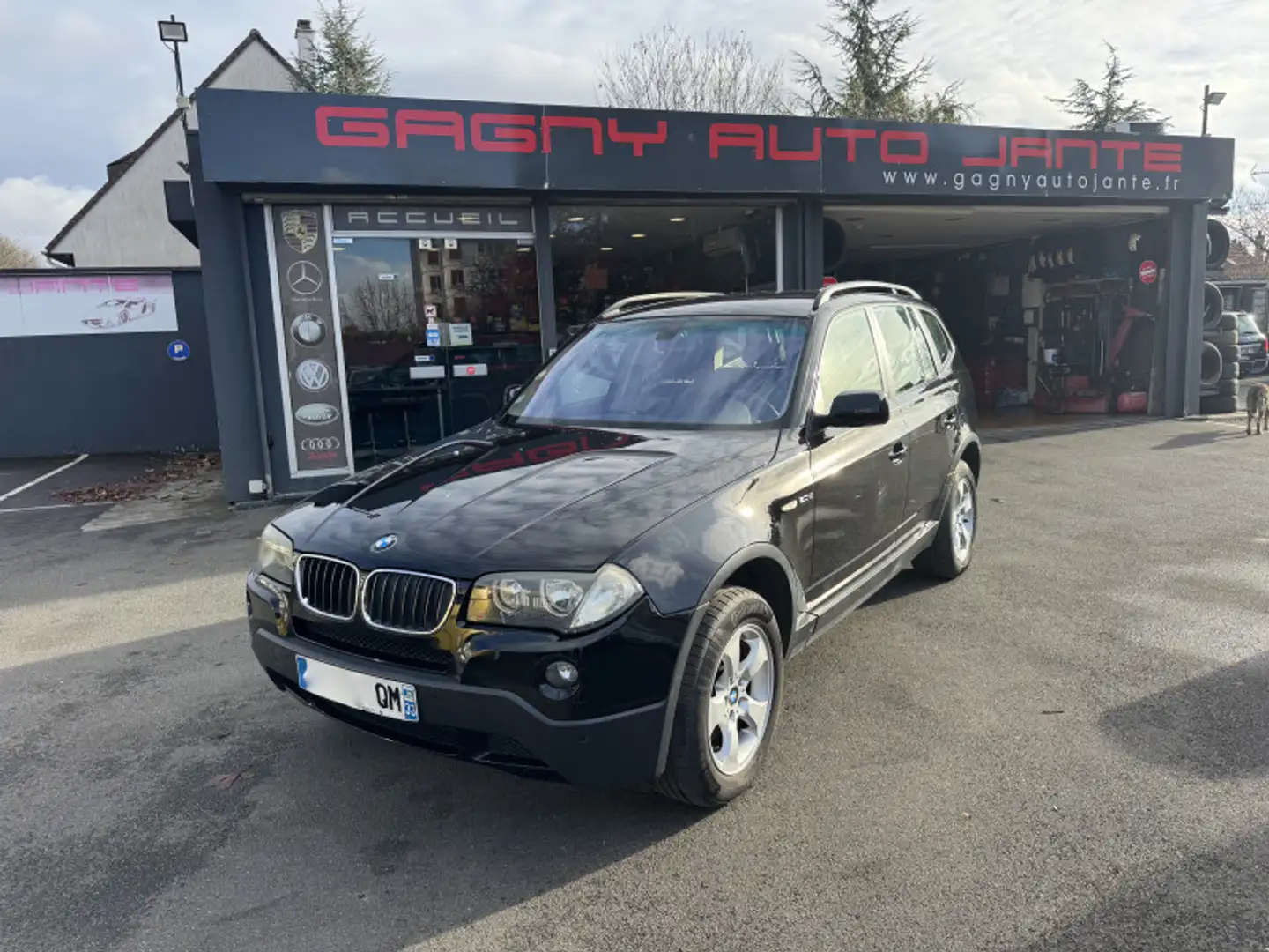 BMW X3 (E83) 2.0DA 177CH SPORT DESIGN Noir - 1