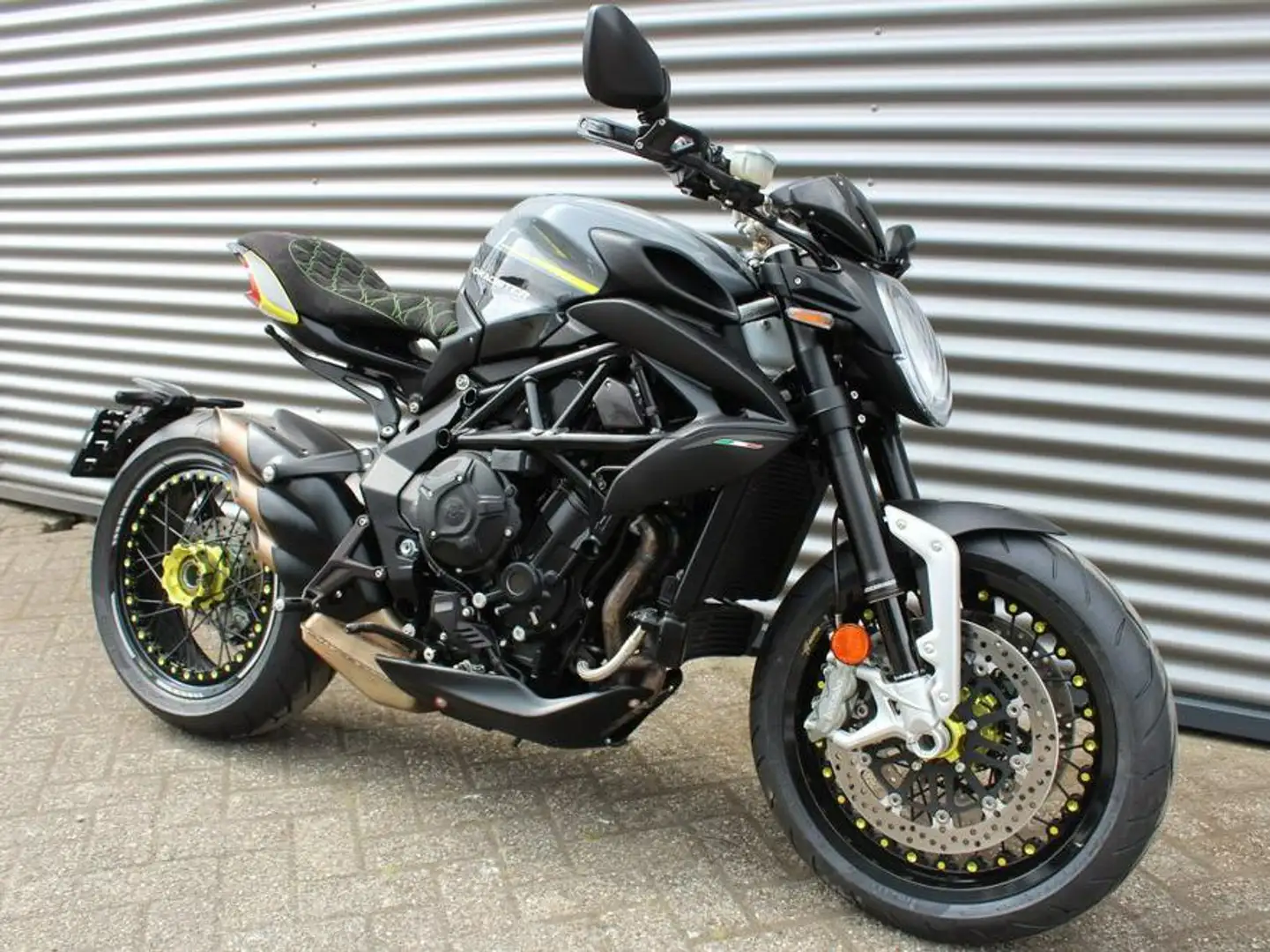 MV Agusta Dragster 800RR Noir - 2