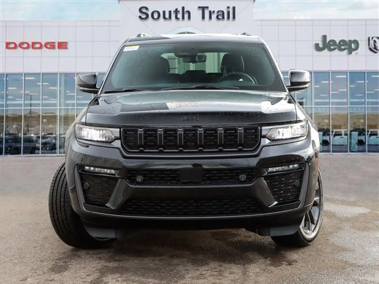 Jeep Grand Cherokee снимка Jeep Grand Cherokee