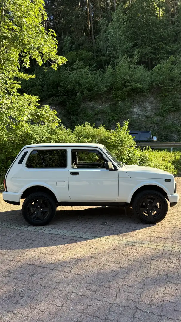 Lada Urban Weiß - 2