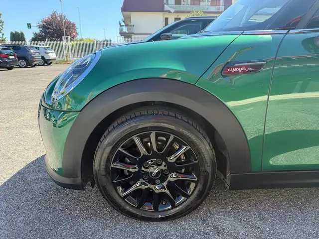 Mini Hatch view 8