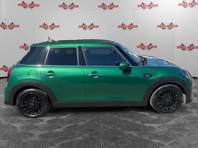Mini Hatch view 3