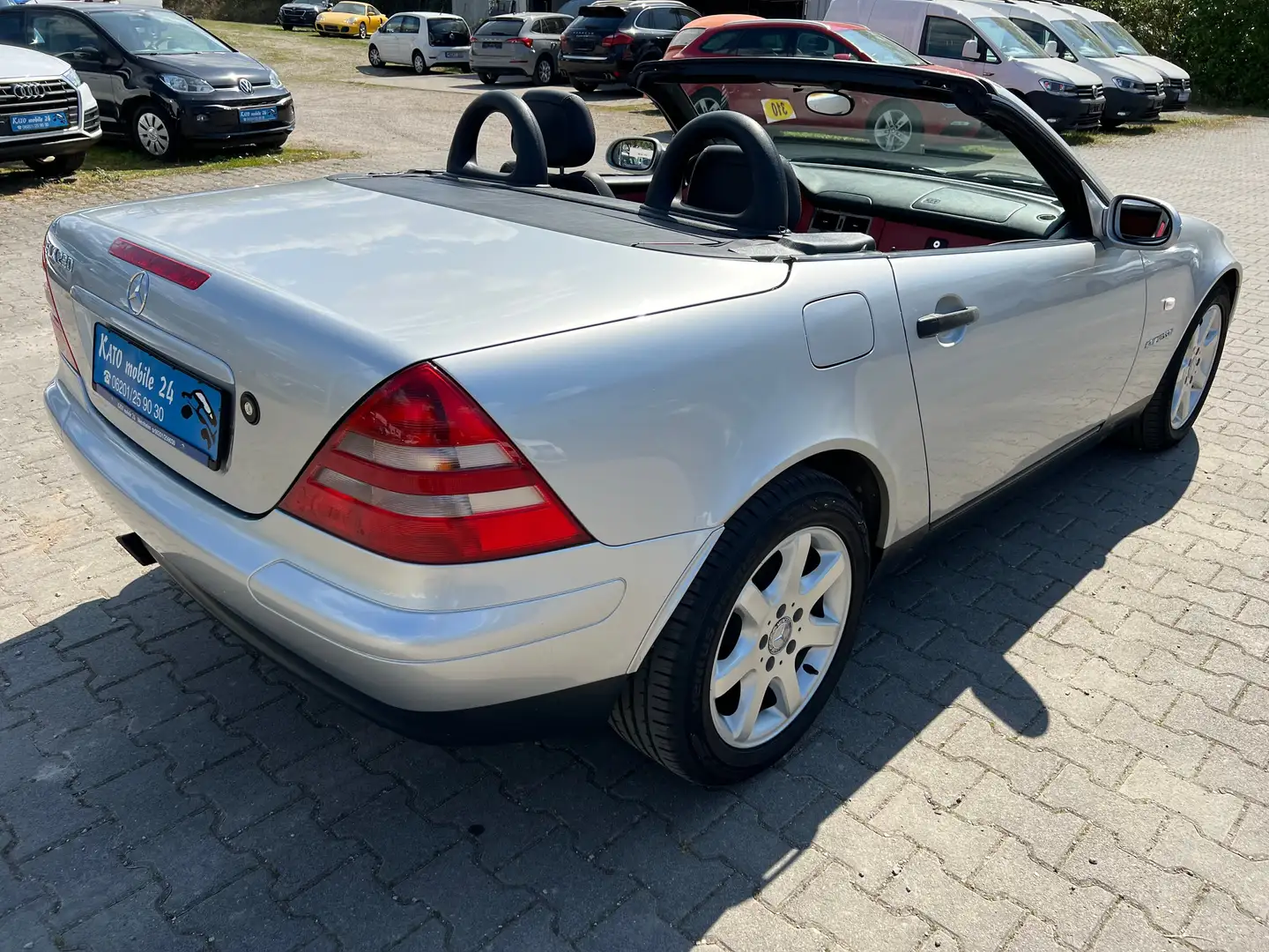 Mercedes-Benz SLK 230 Kompressor Leder Klimaanlage Sitzheizung 2.Hand... Silber - 2