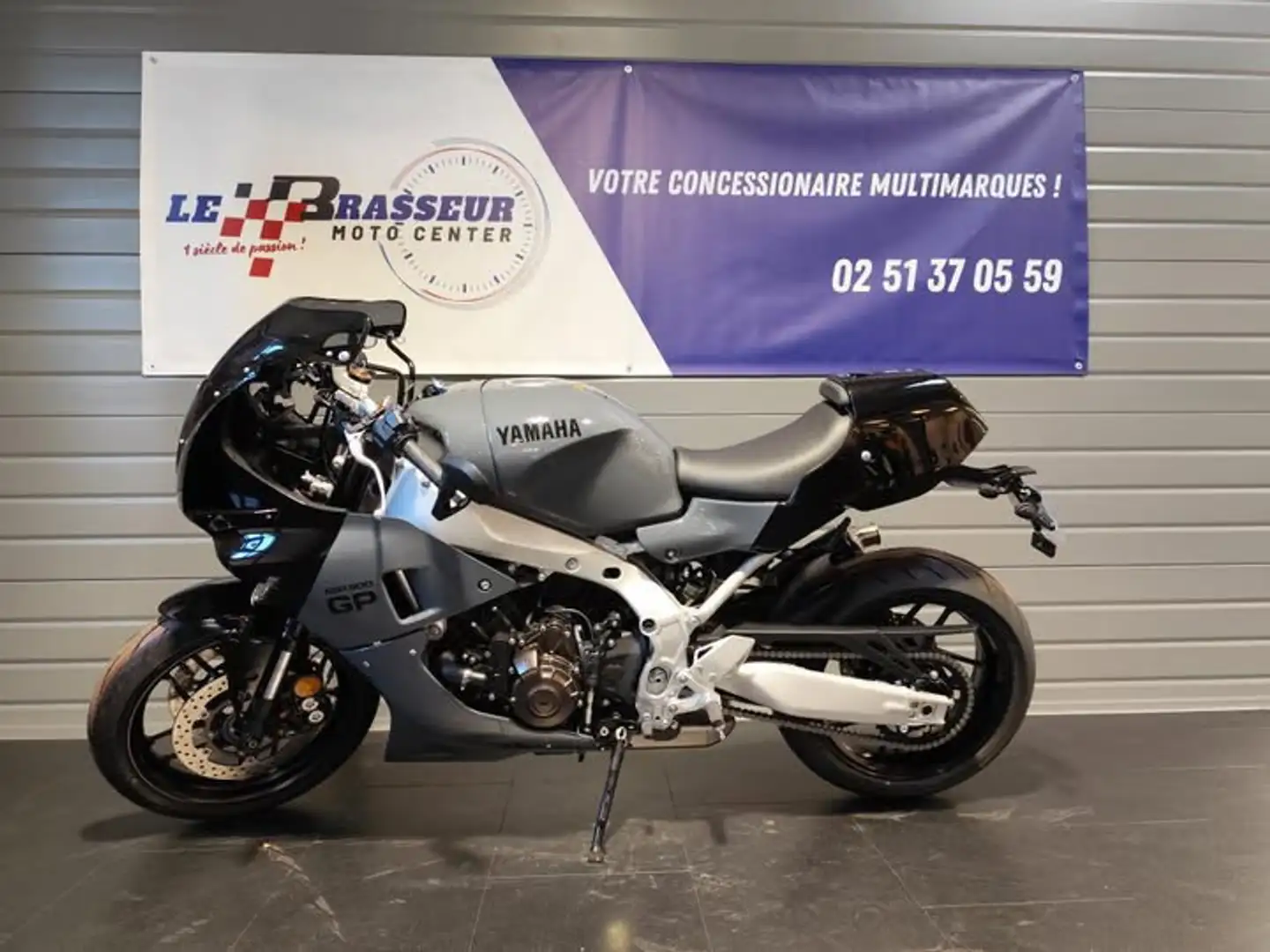 Yamaha XSR 900 Gris - 2