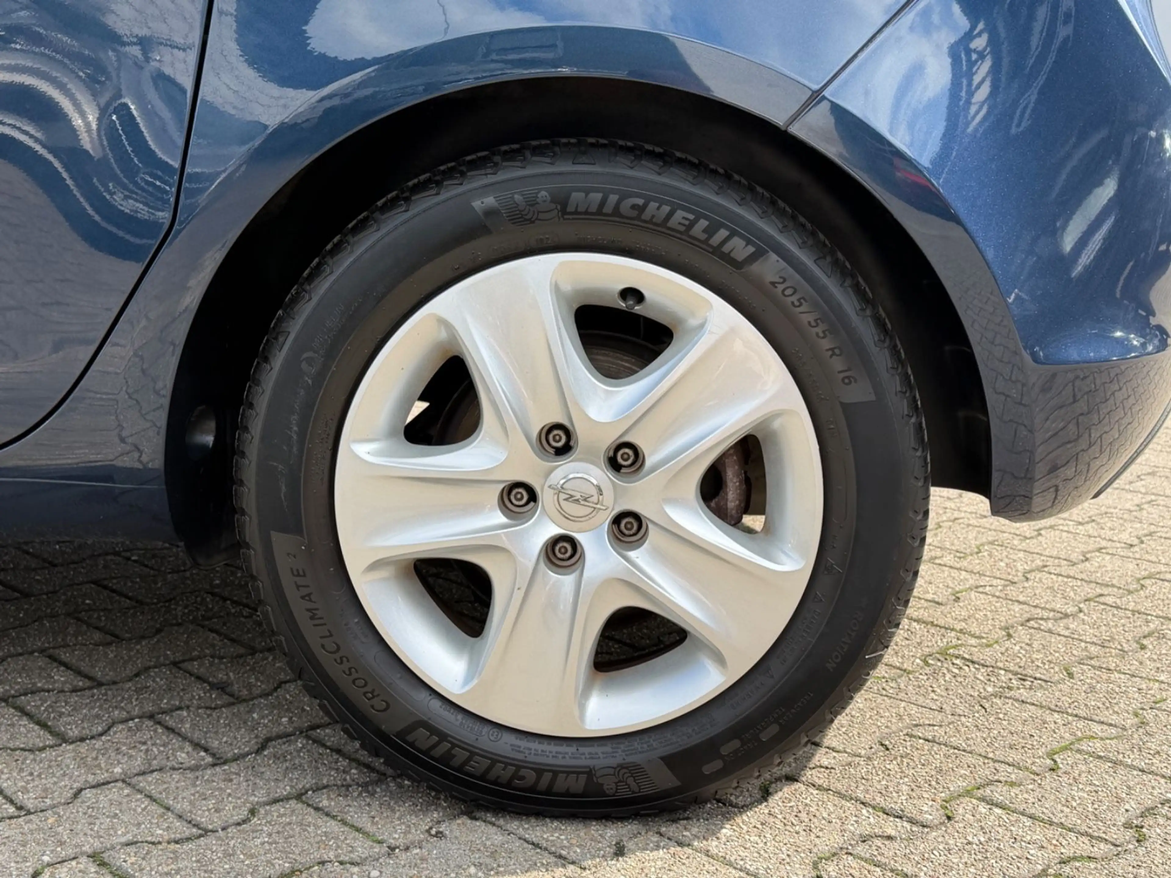 Opel Meriva B Design Edition 1.Hand Scheckheft — photo 5