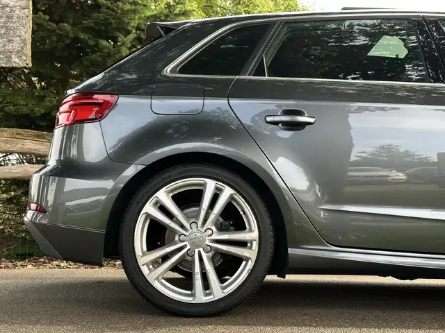 Audi A3 view 10