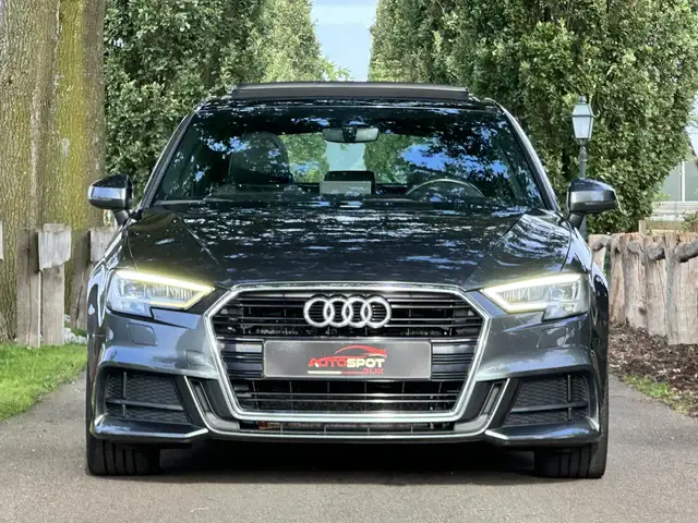 Audi A3 view 7