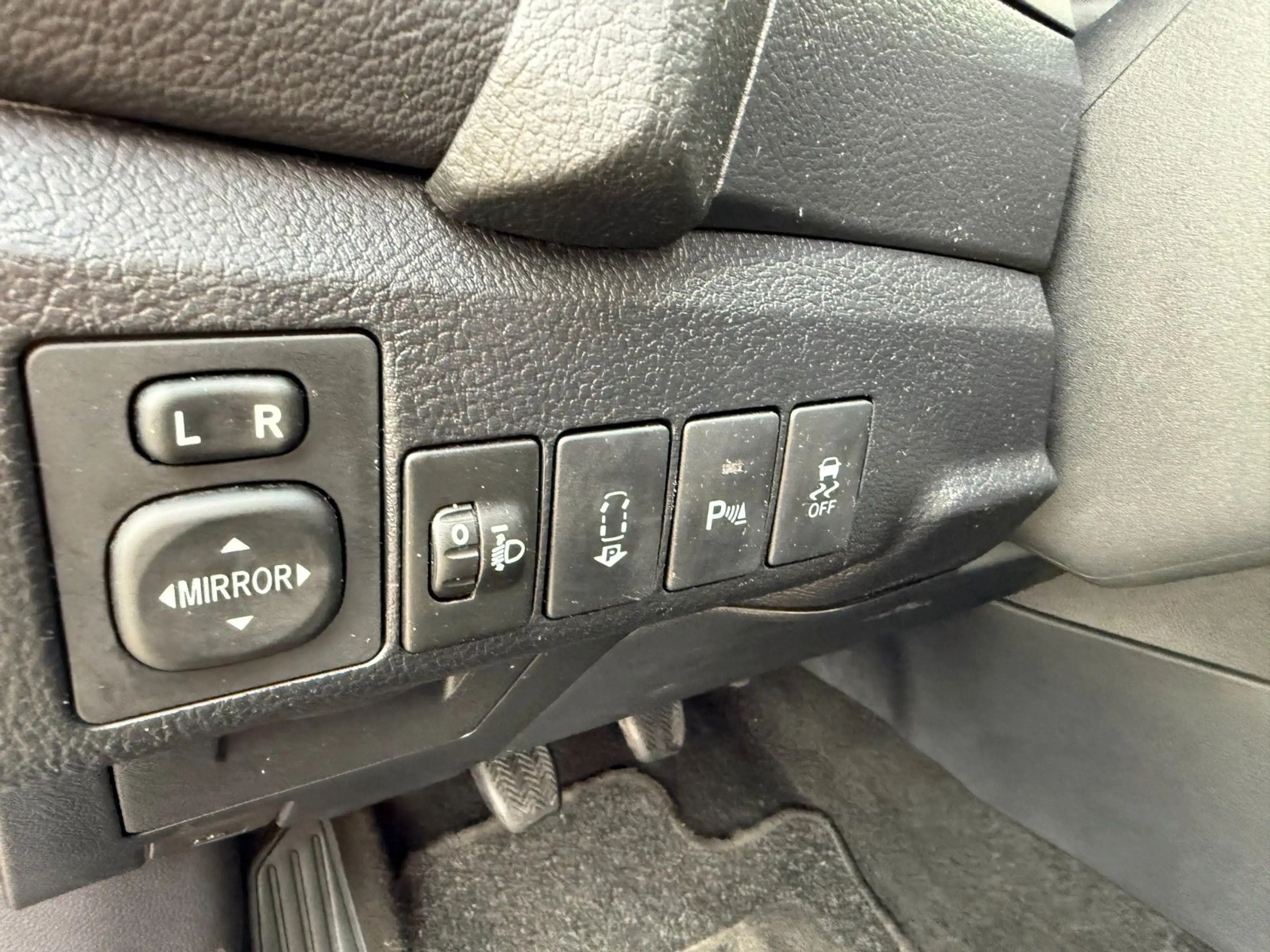 Toyota Auris Executive KAMERA/KLIMA/NAVI/PDC/SHZ — photo 11