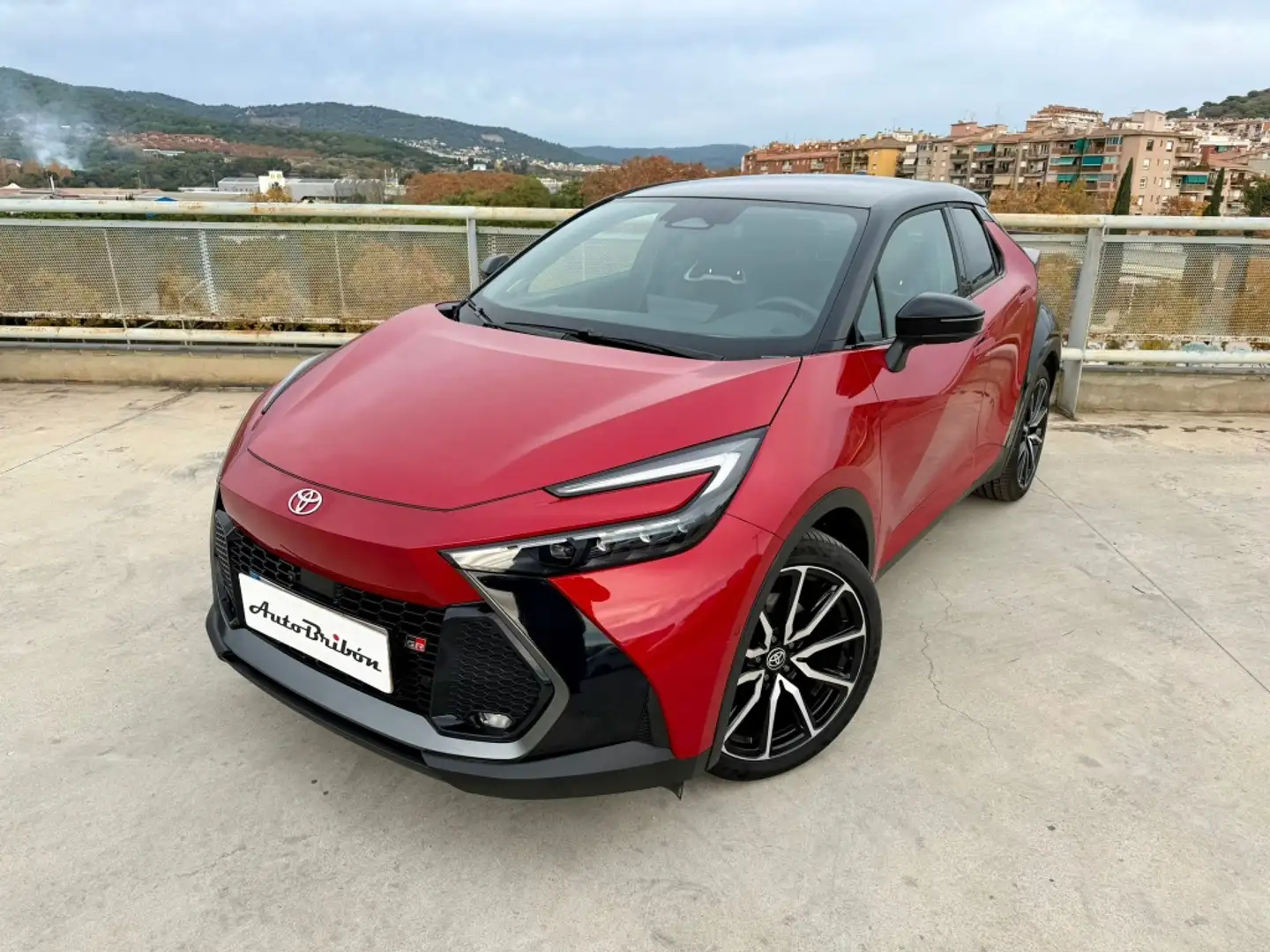 Toyota C-HR 200H GR Sport Premiere Edition Rojo - 2