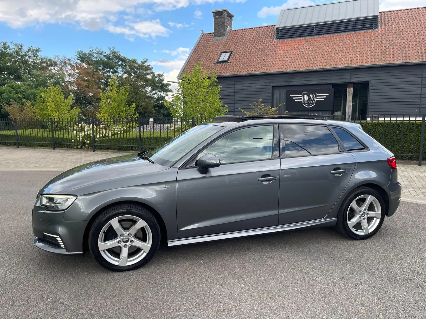 Audi A3 Sportback 1.4 e-tron Sport Panoramadak Led-Xenon N Gris - 2