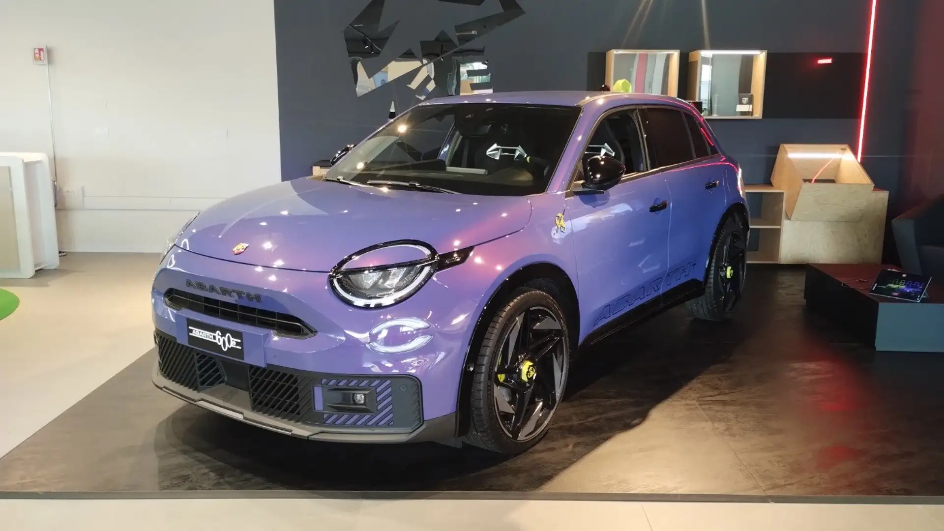 Abarth 600e SCORPIONISSIMA 280 CV Lilla - 1