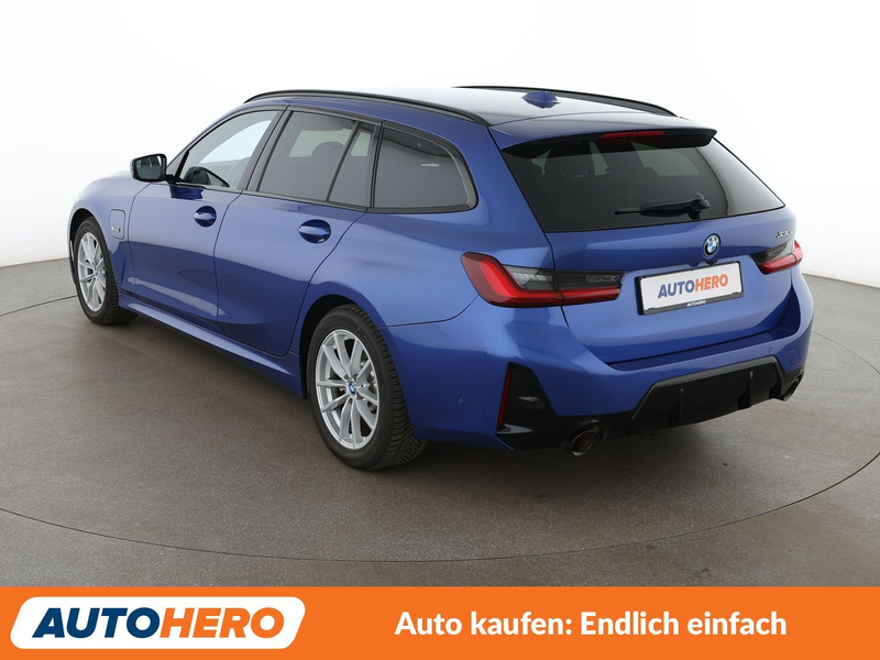 BMW 330 330e M Sport — photo 4
