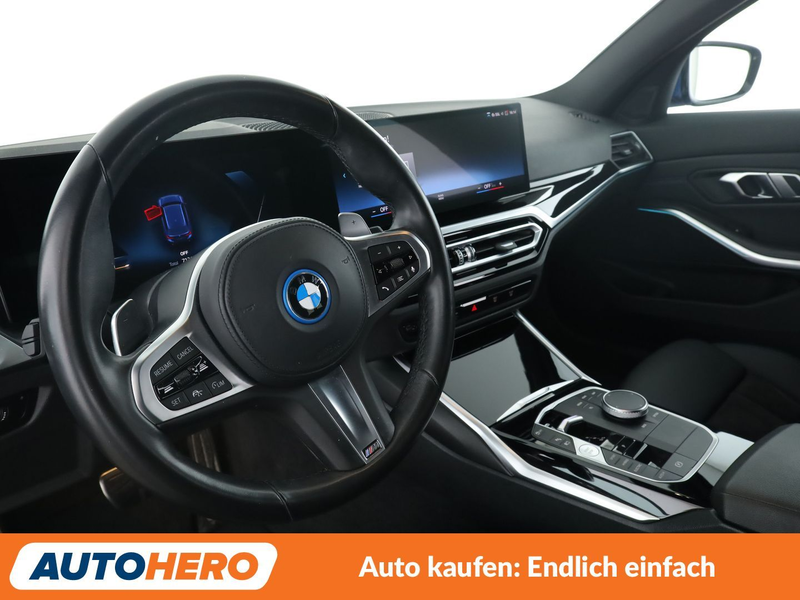 BMW 330 330e M Sport — photo 11