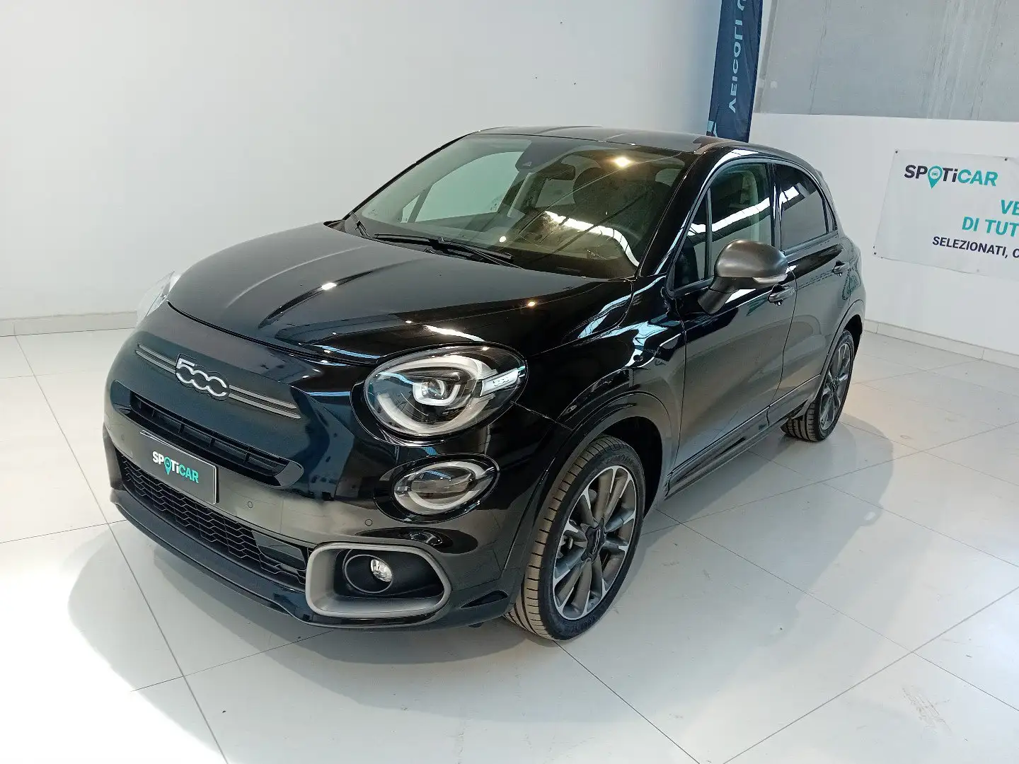 Fiat 500X 1.5 T4 Hybrid 130 CV DCT Sport Чорний - 1