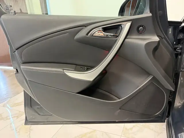 Opel Astra view 15