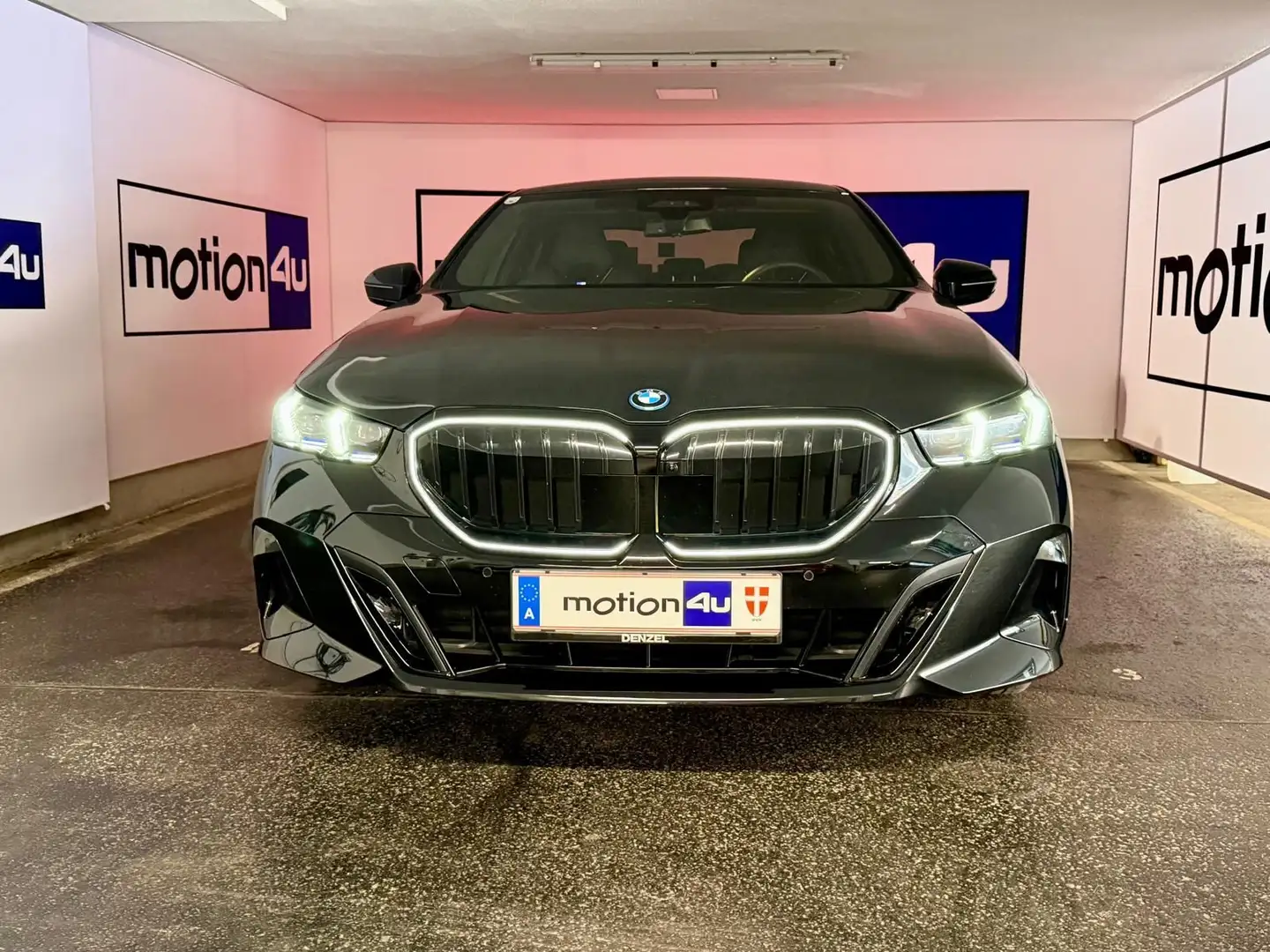 BMW 550 550e PHEV xDrive Aut. Schwarz - 2