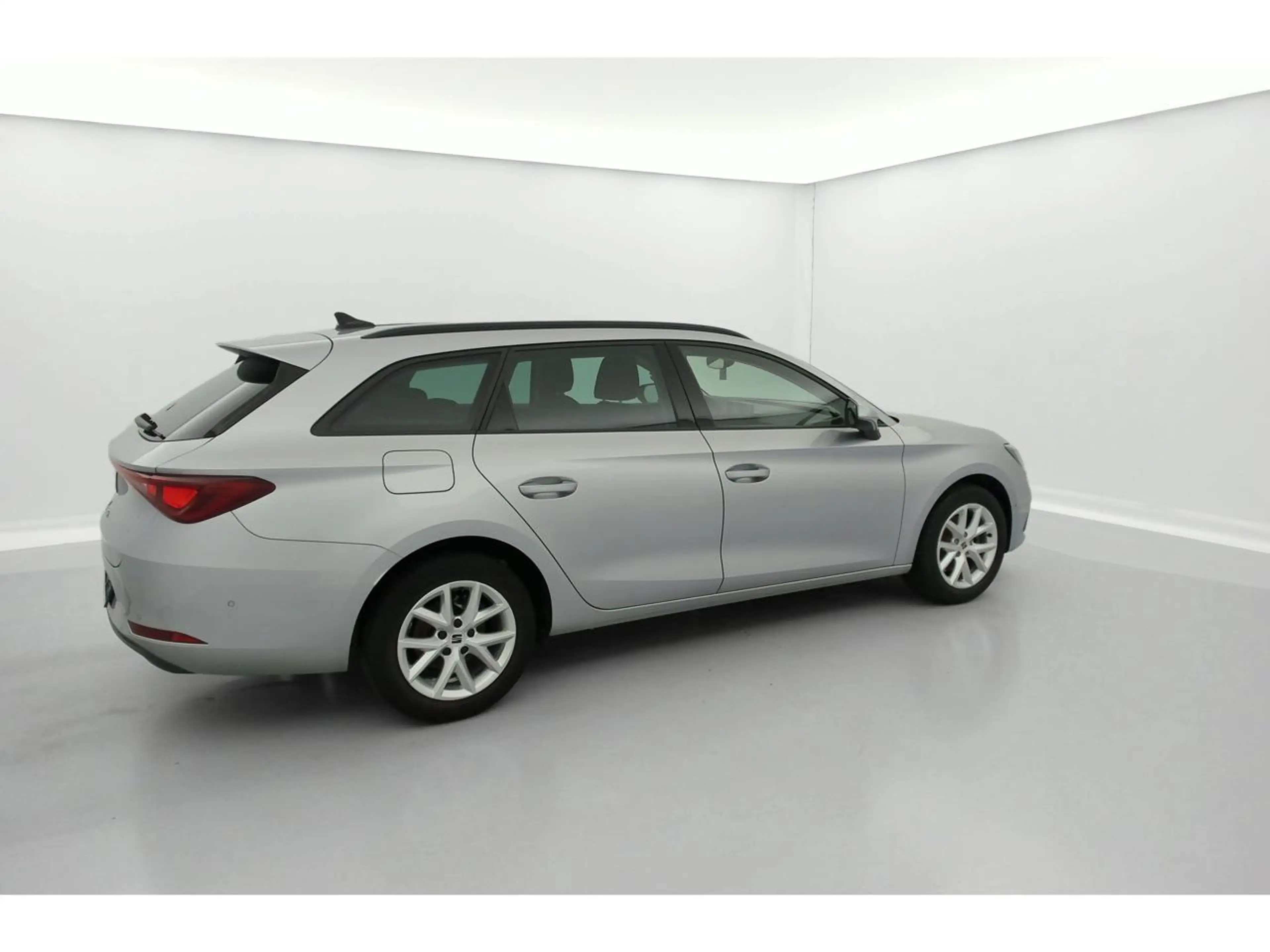 SEAT Leon Move! 1.0 TSI 110ch (81kW) Manuelle 6v — photo 12