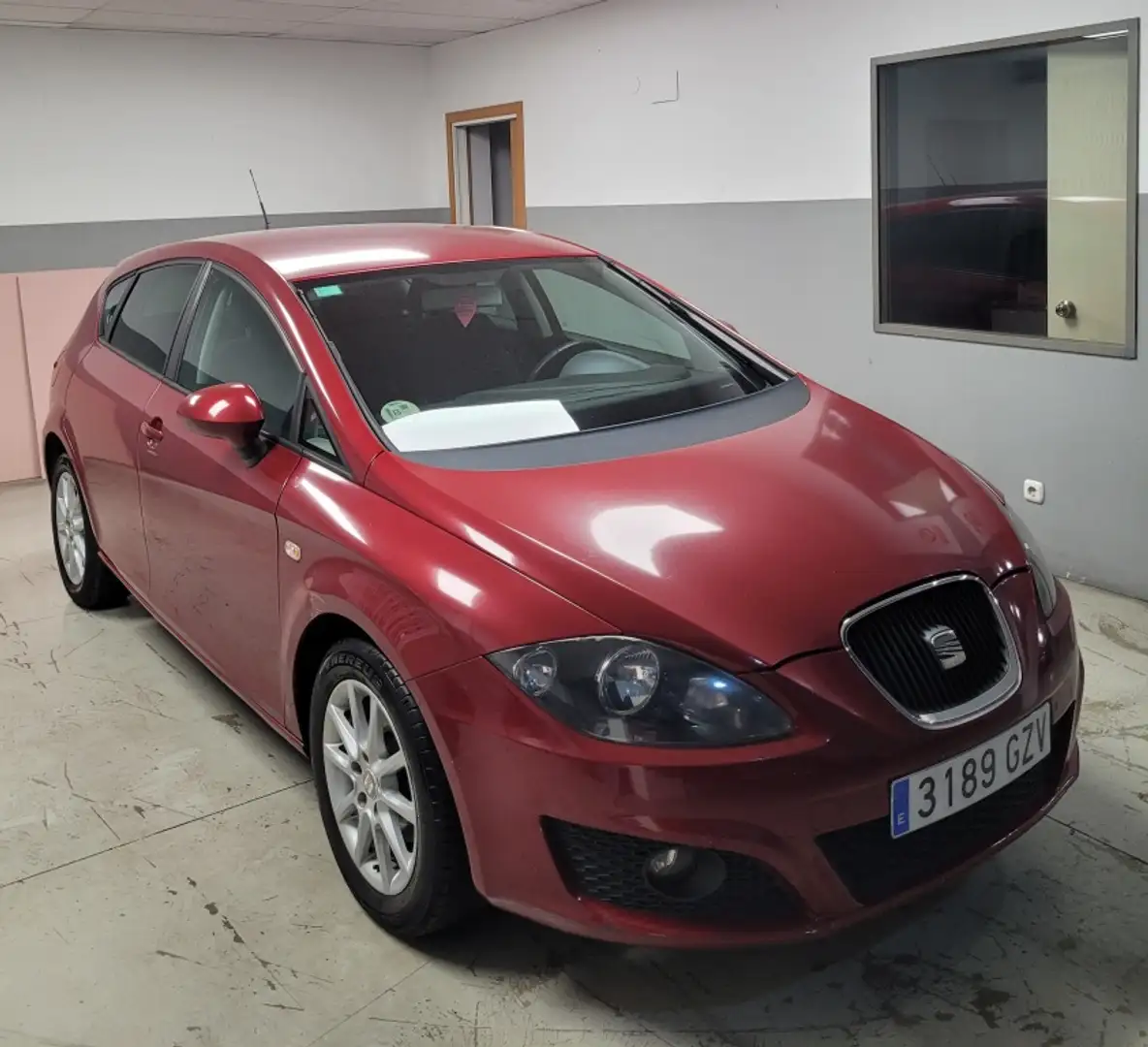 SEAT Leon 1.6TDI CR Reference Burdeos - 2
