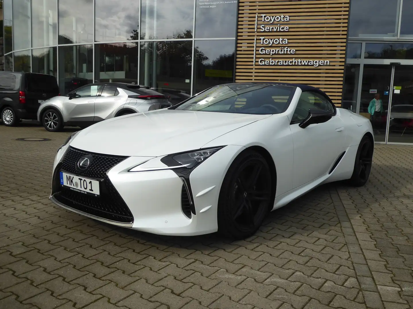 Lexus LC 500 Cabrio Ultimate Edition 500 Seriennr. 77 Bílá - 2