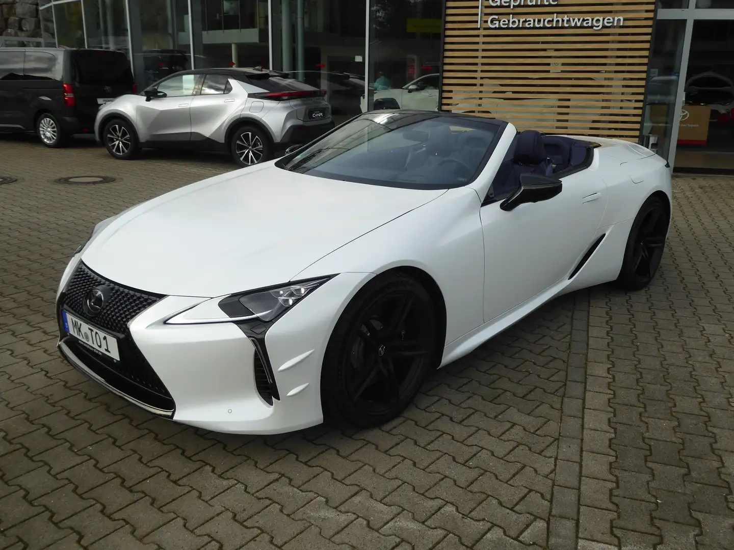 Lexus LC 500 Cabrio Ultimate Edition 500 Seriennr. 77 Bílá - 1